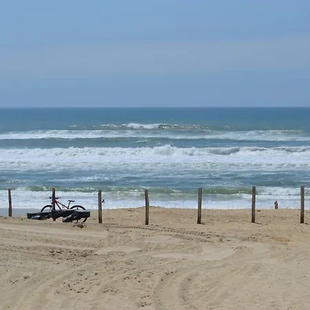 Oceanis アパート